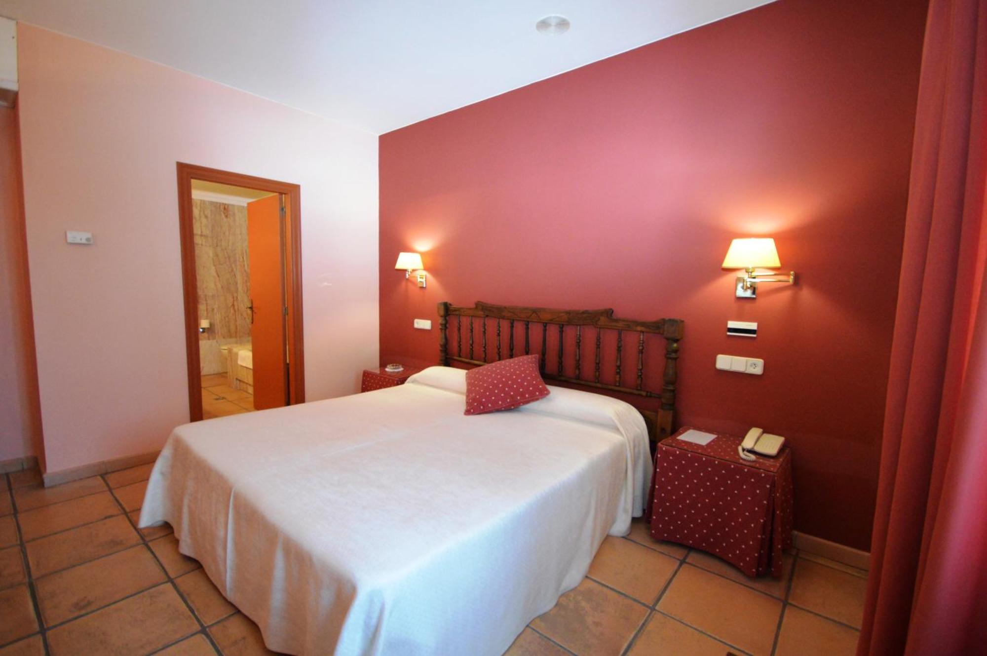 Hotel Can Ceret Sant Pere Pescador Phòng bức ảnh